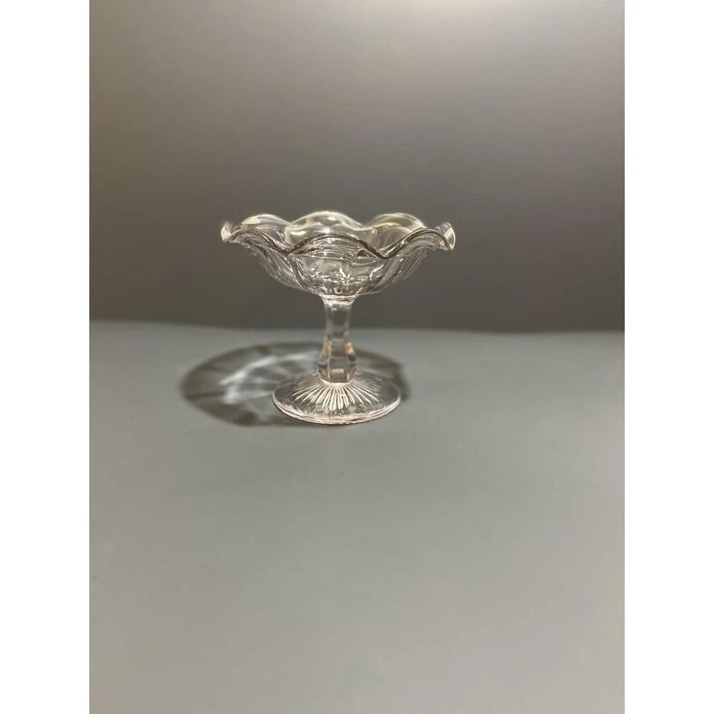 Vintage smoke grey glass pedestal dish flutes‎ ruffled centerpiece candy dish